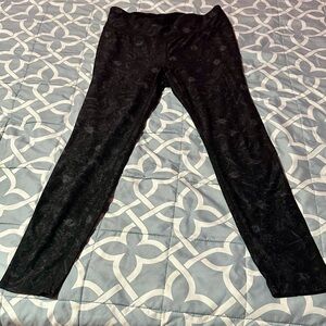 Spalding | Women’s Size Large | Black & Grey Patterned Leggings EUC